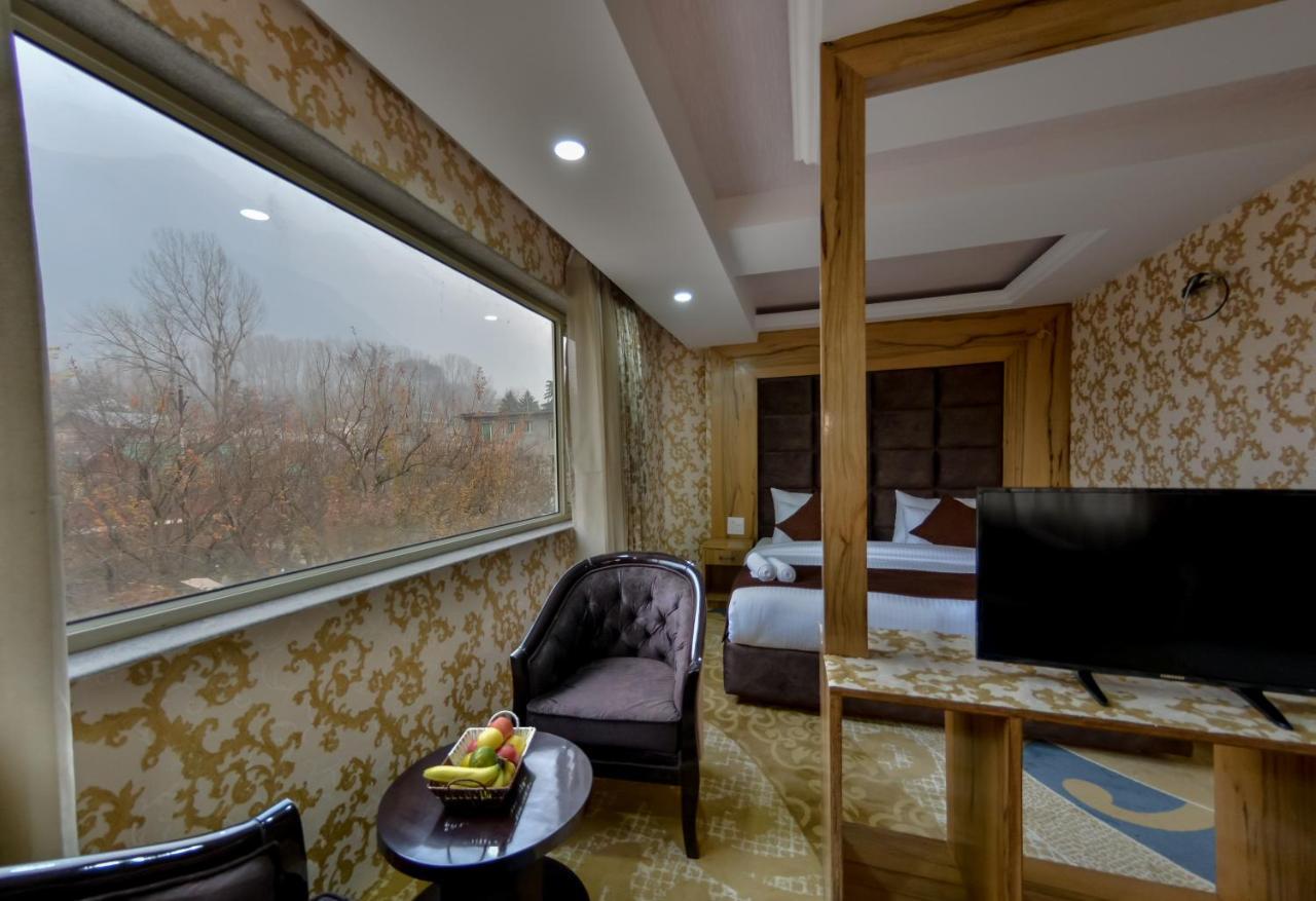 Hotel The Montreal Telbal Zewnętrze zdjęcie