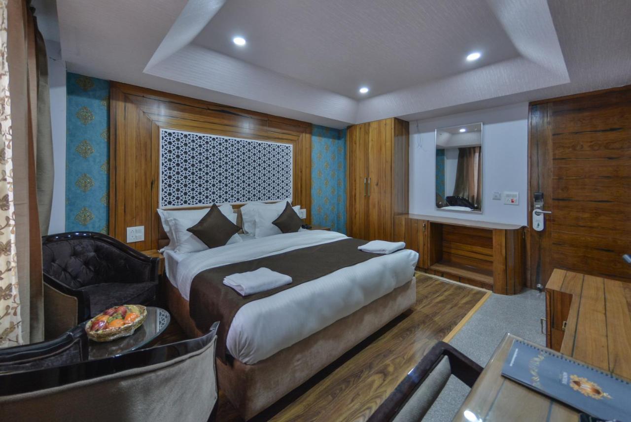 Hotel The Montreal Telbal Zewnętrze zdjęcie