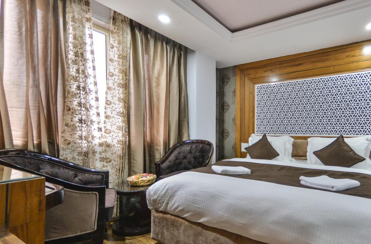 Hotel The Montreal Telbal Zewnętrze zdjęcie