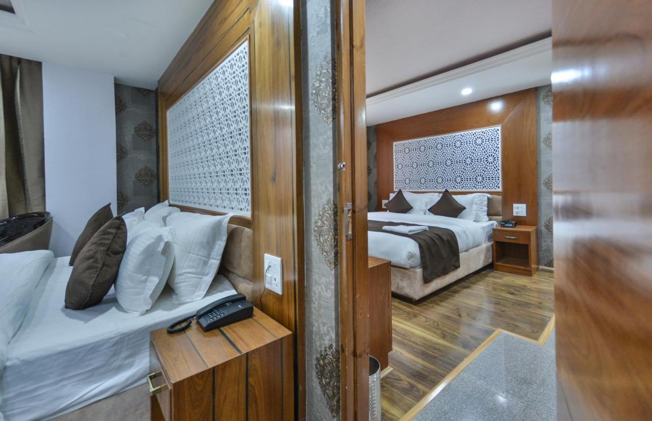 Hotel The Montreal Telbal Zewnętrze zdjęcie