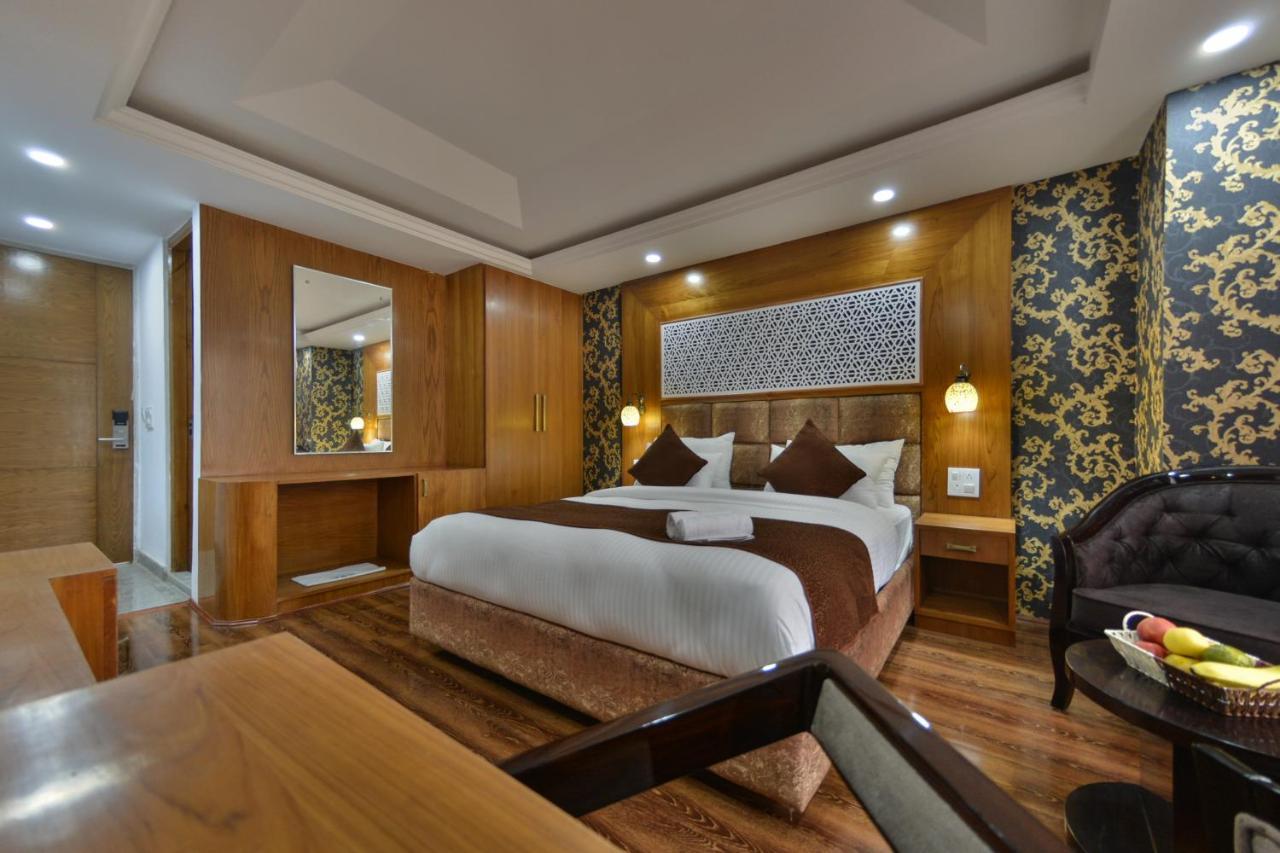 Hotel The Montreal Telbal Zewnętrze zdjęcie