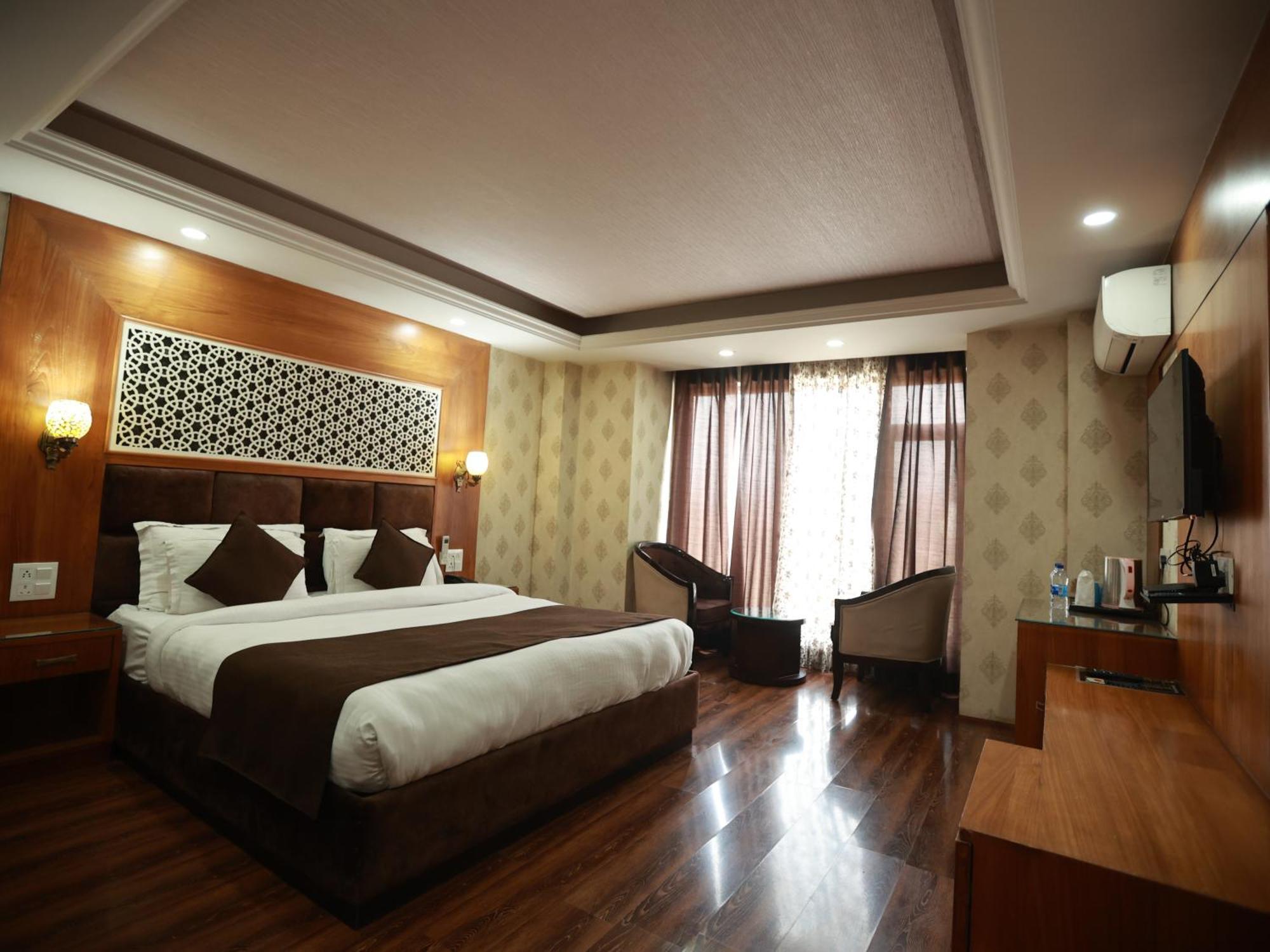 Hotel The Montreal Telbal Zewnętrze zdjęcie