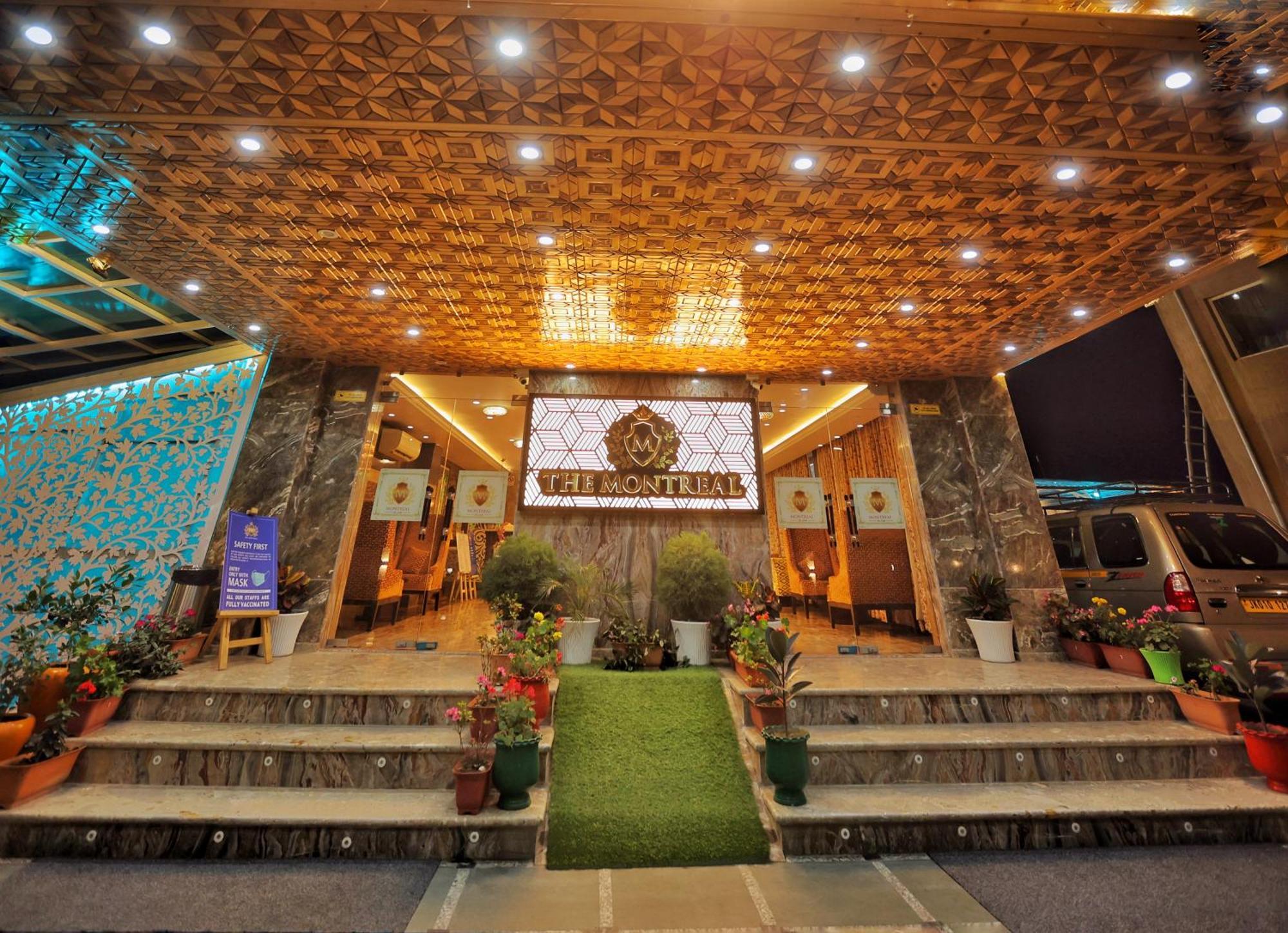 Hotel The Montreal Telbal Zewnętrze zdjęcie