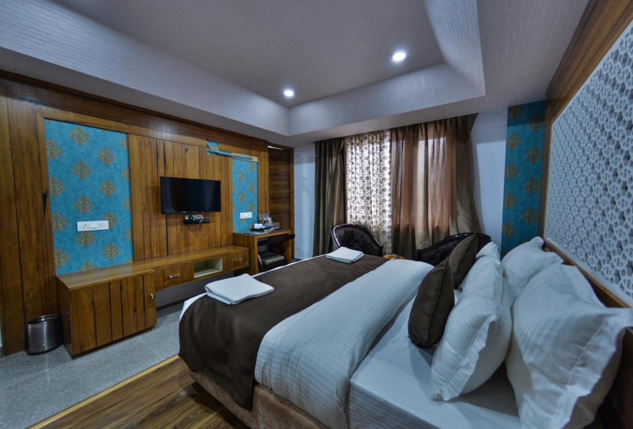 Hotel The Montreal Telbal Zewnętrze zdjęcie